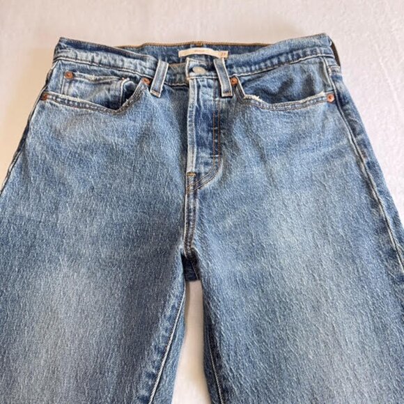 LEVI'S Wedgie Icon Fit Straight Leg Button Fly Jeans - Picture 5 of 15